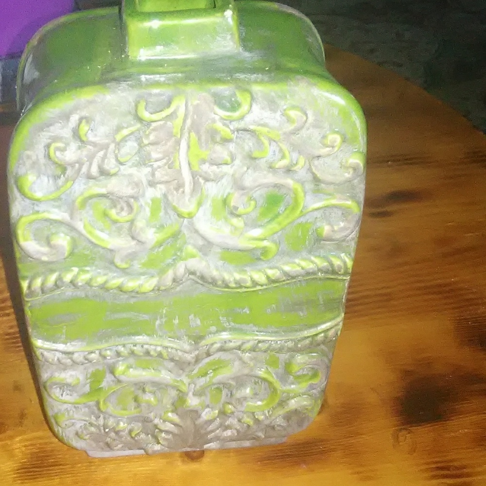 Vase - Picture 2 of 4